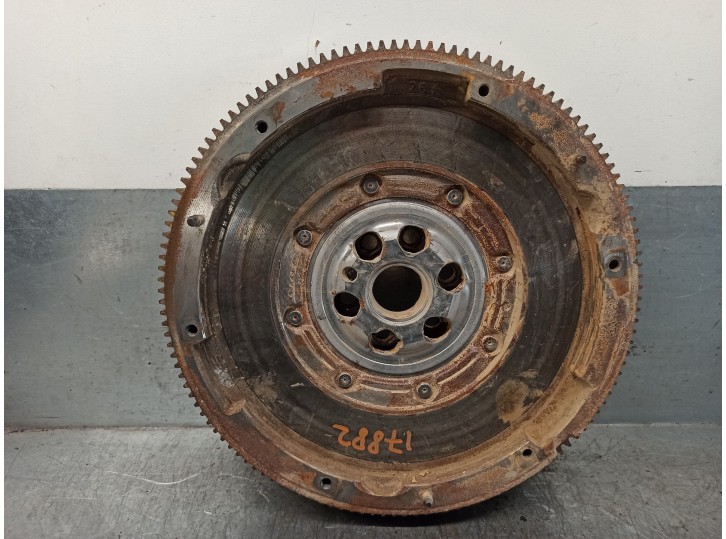 Replacement flywheel for Seat Ibiza (KJ1) 1.0 TSI OEM IAM reference 05C105266 