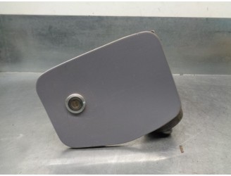 Recambio de tapa exterior combustible para nissan serena (c23m) 1.6 cat referencia OEM IAM 