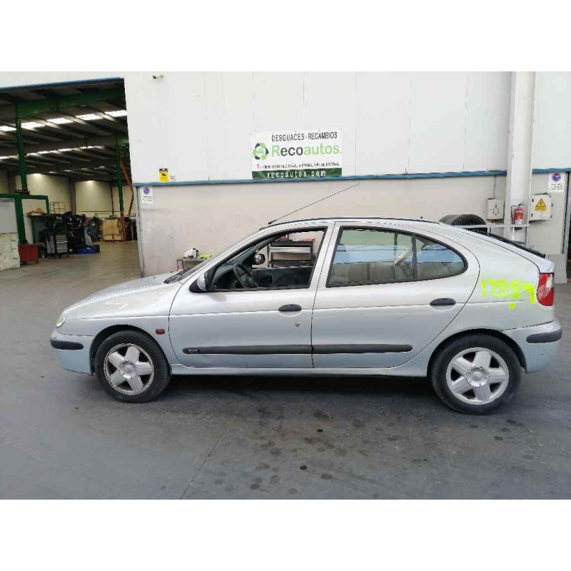 renault megane i fase 2 berlina (ba0) del año 2000