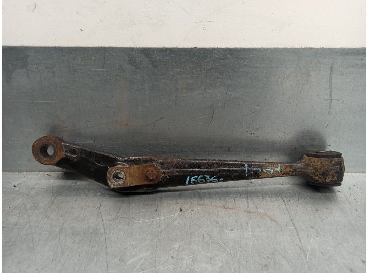 Recambio de brazo suspension inferior delantero derecho para peugeot j5 (280) 2.5 diesel referencia OEM IAM 352153 