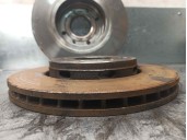 Recambio de disco freno delantero para volvo v40 familiar 1.9 diesel cat referencia OEM IAM 30818027  