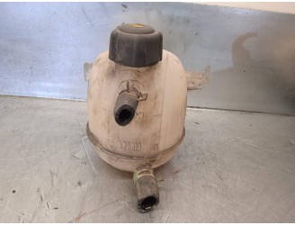 Recambio de deposito expansion para dacia duster ambiance 4x2 referencia OEM IAM 8200766826 