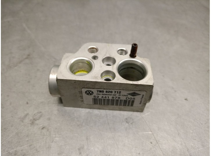 Replacement expansion valve for volkswagen sharan (7n1, 7n2) 2.0 tdi OEM IAM reference 7N0820712 