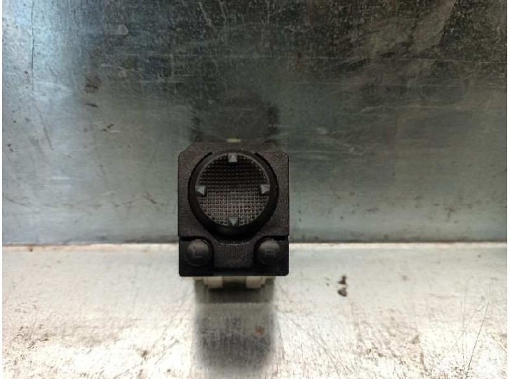 Replacement mirror control switch for Seat Ibiza (6K) 2.0 OEM IAM reference 1L0959565 