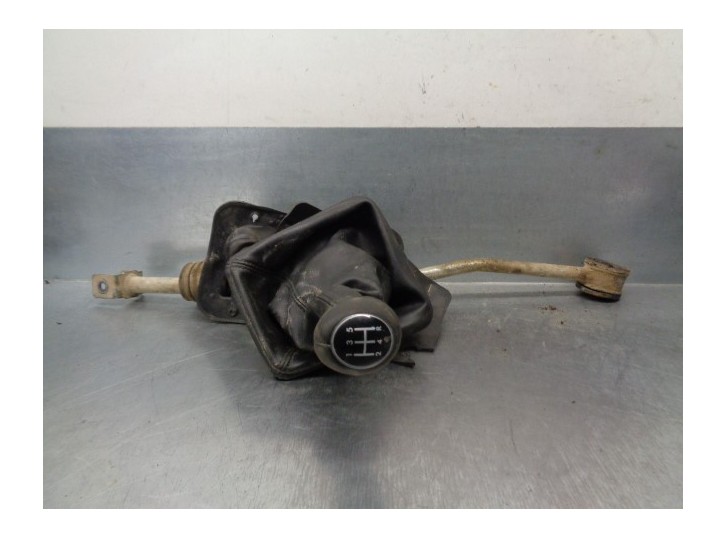 Replacement gear lever for Subaru Forester S11 (SG) 2.0 16V CAT OEM IAM reference 35022AA050ML 