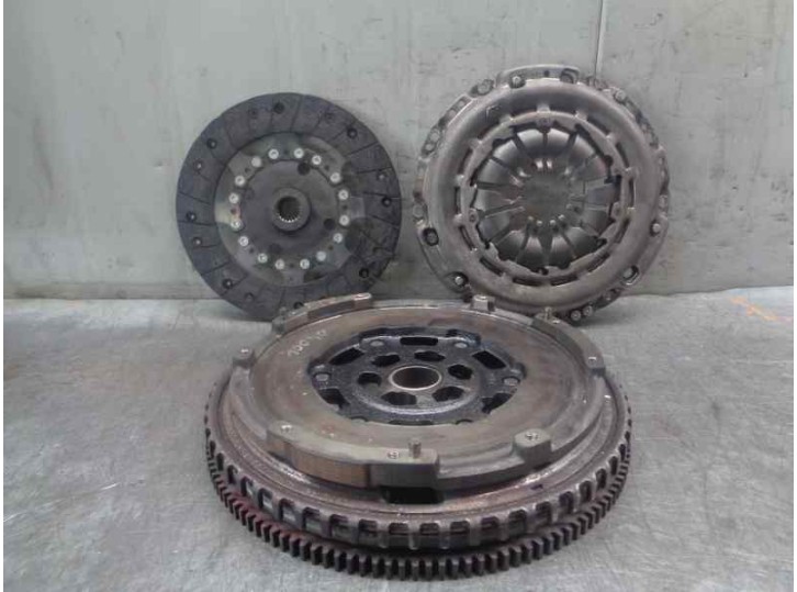 Recambio de kit embrague para renault scenic iv grand limited referencia OEM IAM 30210345R 301010007T VALEO