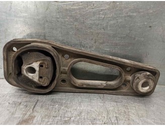 Recambio de soporte motor trasero para dacia duster ambiance 4x2 referencia OEM IAM 8200805813  