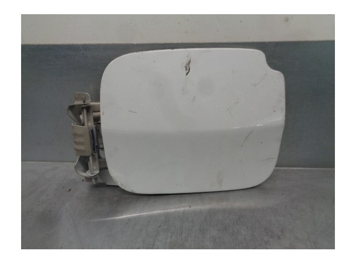 Recambio de tapa exterior combustible para dacia duster ambiance 4x2 referencia OEM IAM 788304650R 