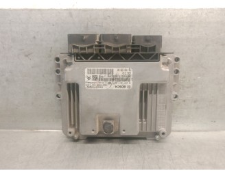 Recambio de centralita motor uce para citroën c3 ii 1.4 referencia OEM IAM 9676833080  0281017337 BOSCH