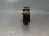Replacement rear right window switch for Subaru Forester S11 (SG) 2.0 16V CAT OEM IAM reference 83071SA160 