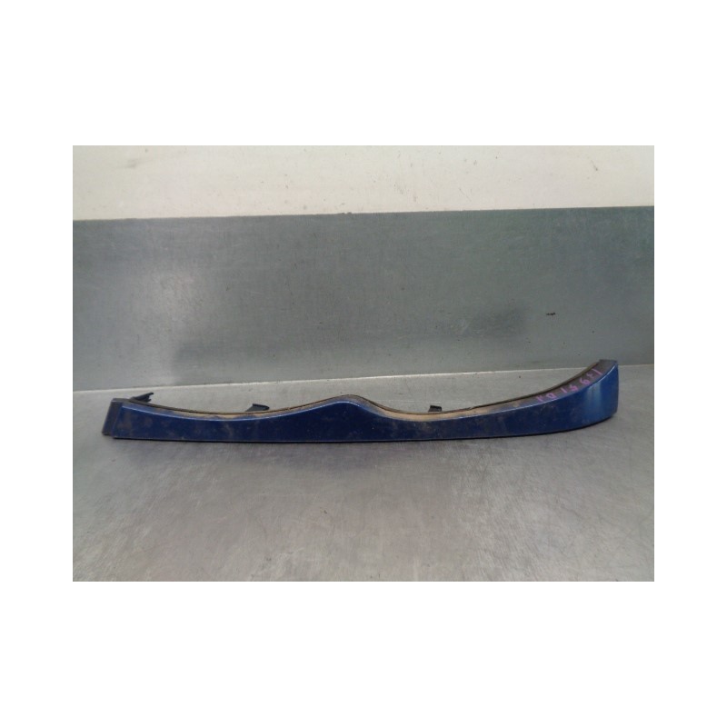 Recambio de cerquillo faro para bmw serie 3 berlina (e46) 3.0 24v turbodiesel cat referencia OEM IAM 51137030553  