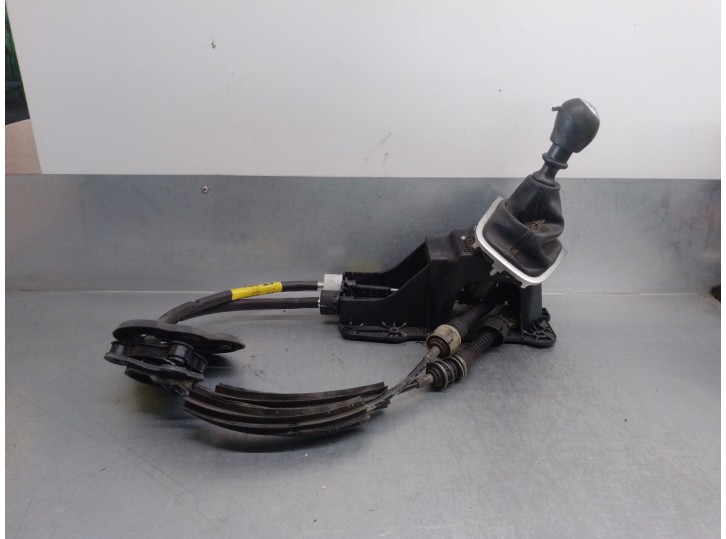 Recambio de palanca cambio para renault fluence 1.5 dci diesel fap referencia OEM IAM 8201062921  9615016A