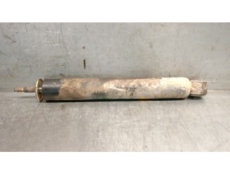 Recambio de amortiguador trasero izquierdo para renault trafic furgoneta (t_, p_, v_) 2.5 d referencia OEM IAM 562108255R 562108