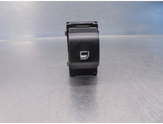 Replacement of left rear window lift switch for Hyundai Bayon OEM IAM reference 93581Q0000 
