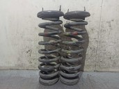 Replacement suspension spring for Kia Carens (UN) 2.0 CRDi OEM IAM reference 553501D100 