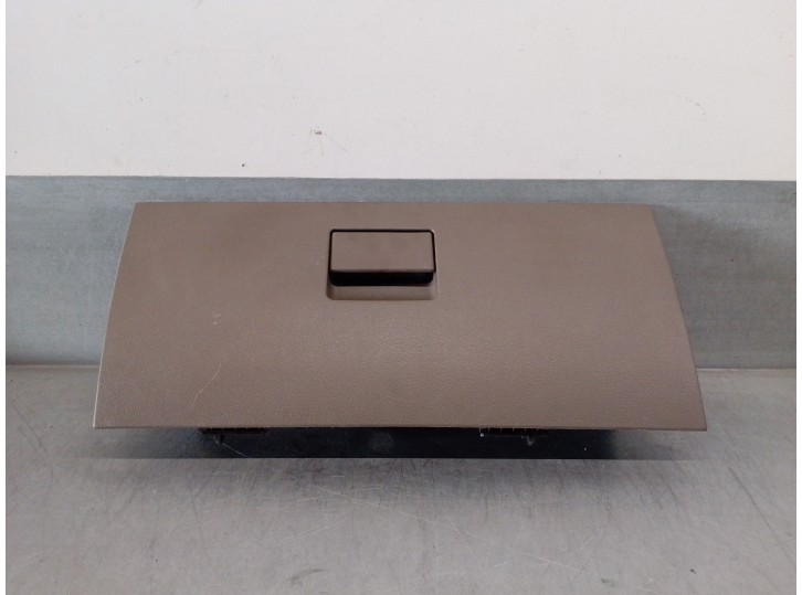 Recambio de guantera para dodge journey 2.0 16v crd cat referencia OEM IAM 1GX11DK7AA 