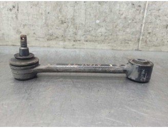 Recambio de brazo suspension superior trasero izquierdo para kia carens (un) 2.0 crdi referencia OEM IAM 552501D000  