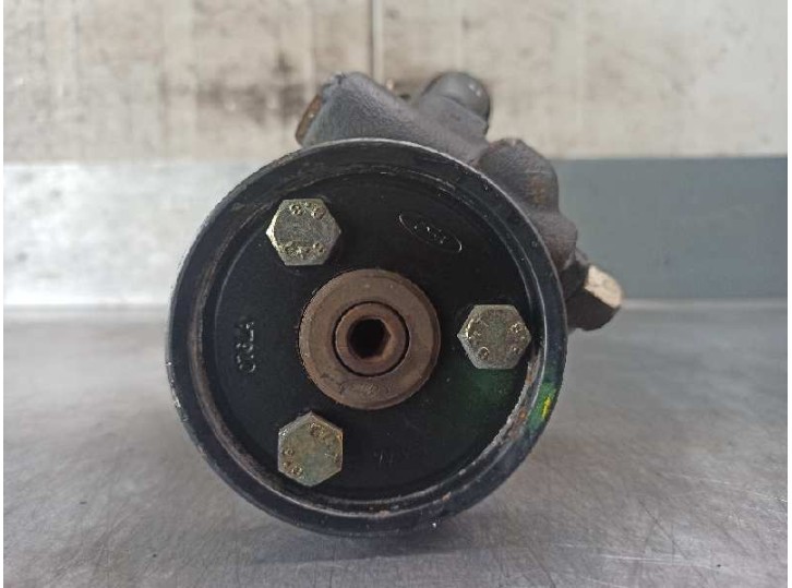 Recambio de bomba servodireccion para ford fiesta (dx) 1.8 diesel cat referencia OEM IAM 1415741 HBDCC 
