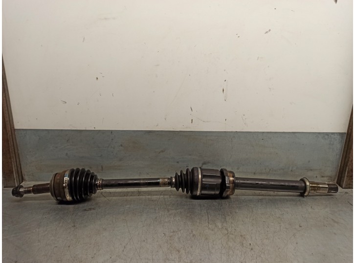 Recambio de transmision delantera derecha para toyota auris 2.0 d-4d cat referencia OEM IAM 4341002590 