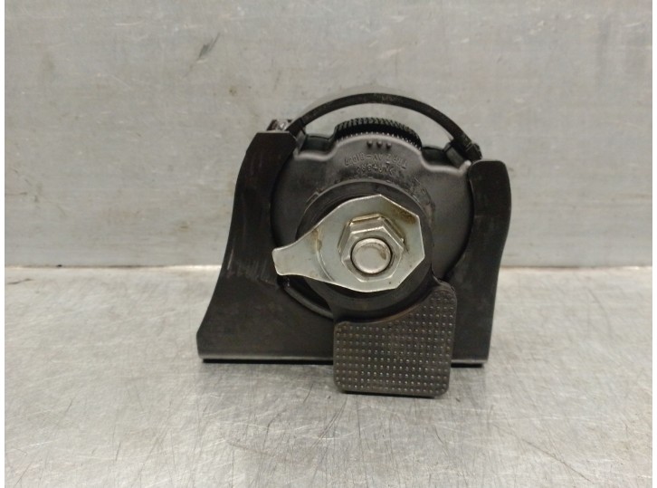 Replacement engine mount for Toyota Verso (_R2_) 1.6 D4-D (WAR20_) OEM IAM reference 123610X010 123610X010 