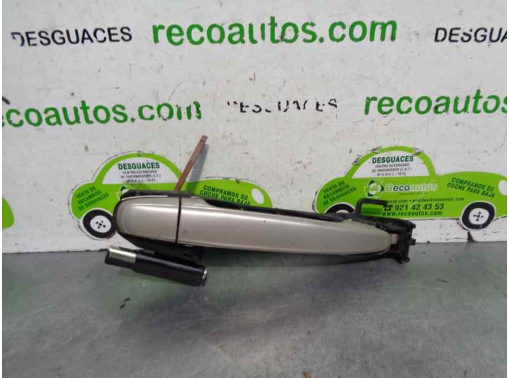 Replacement rear left outer door handle for Lexus RX 300 (MCU35) 3.0 V6 CAT OEM IAM reference 6921128070B2 