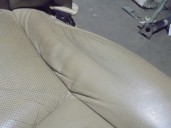 Recambio de asiento delantero izquierdo para cadillac srx v6 elegance referencia OEM IAM  CUERO BEIGE 5 PUERTAS