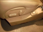 Recambio de asiento delantero izquierdo para cadillac srx v6 elegance referencia OEM IAM  CUERO BEIGE 5 PUERTAS