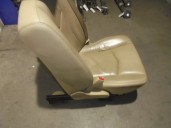Recambio de asiento delantero izquierdo para cadillac srx v6 elegance referencia OEM IAM  CUERO BEIGE 5 PUERTAS