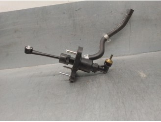 Recambio de bomba embrague para hyundai bayon referencia OEM IAM 41610K7300  