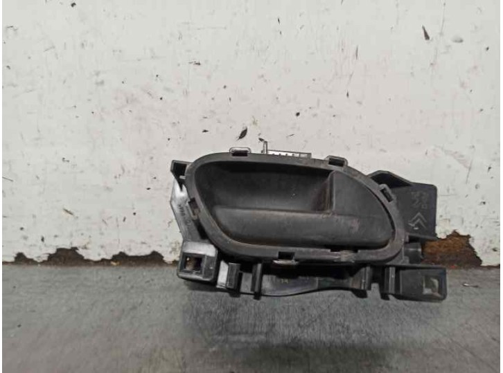 Recambio de maneta interior trasera derecha para toyota proace 2.0 turbodiesel cat referencia OEM IAM 96555514XT  