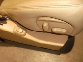 Recambio de asiento delantero derecho para cadillac srx v6 elegance referencia OEM IAM  CUERO BEIGE 5 PUERTAS