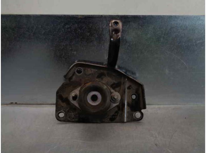 Recambio de soporte cambio para peugeot 308 sport referencia OEM IAM 9682731780  