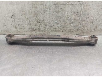 Recambio de brazo suspension superior trasero izquierdo para kia carens (un) 2.0 crdi referencia OEM IAM 551001D000 