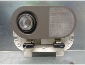 Recambio de luz interior para renault master iii furgón caja cerrada referencia OEM IAM 8200784512 