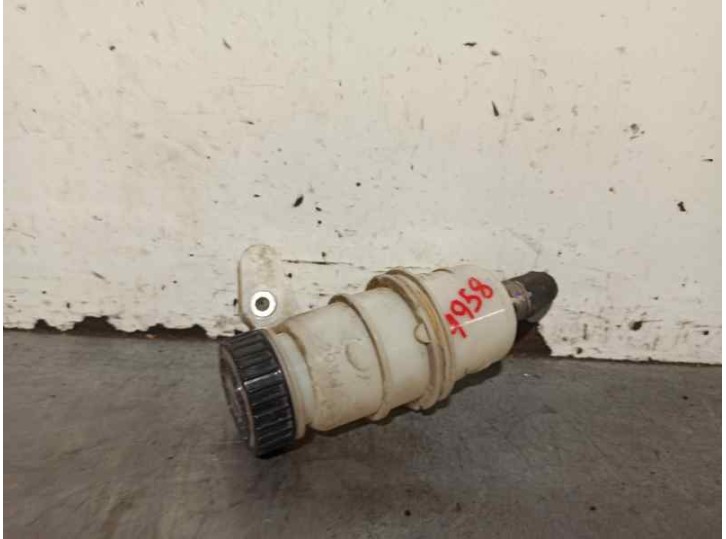 Recambio de deposito servo para toyota proace 2.0 turbodiesel cat referencia OEM IAM   