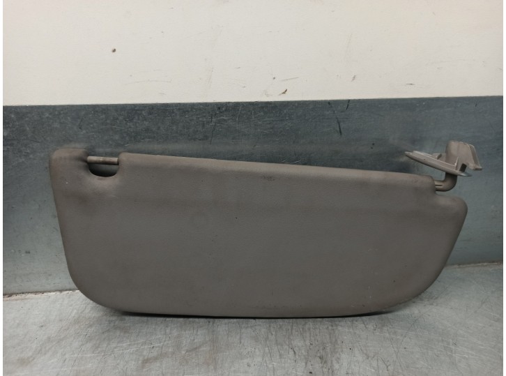 Recambio de parasol izquierdo para peugeot 406 coupe (s1/s2) 2.2 hdi fap cat referencia OEM IAM 8143T3 