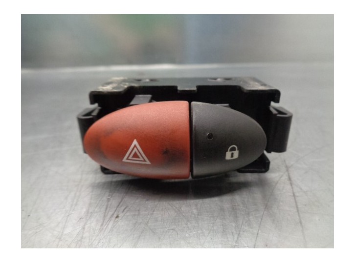 Recambio de warning para renault master iii furgón caja cerrada referencia OEM IAM 252100991RB E3160101 VALEO