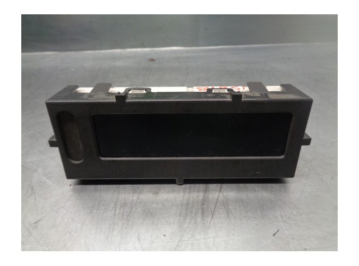 Recambio de pantalla multifuncion para renault master iii furgón caja cerrada referencia OEM IAM 280346458R  