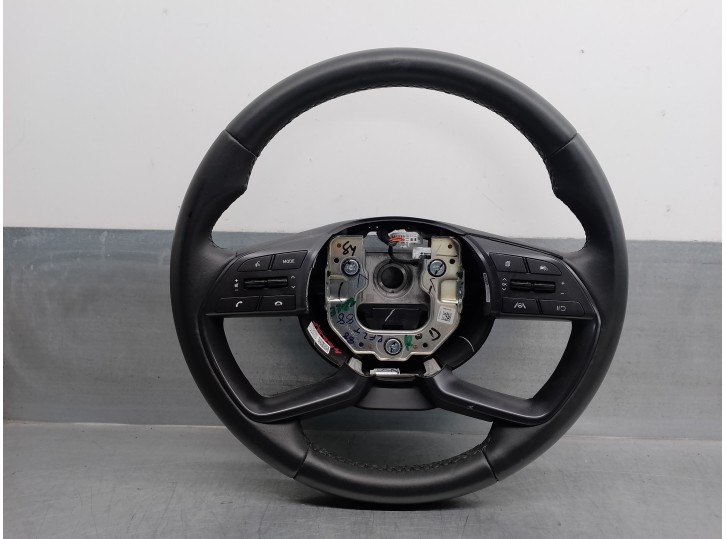 Recambio de volante para hyundai bayon referencia OEM IAM 56100Q0DB0 