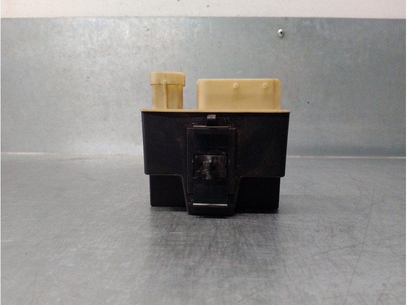 Recambio de caja precalentamiento para peugeot 5008 1.6 hdi fap cat (9hz / dv6ted4) referencia OEM IAM 9662570880  