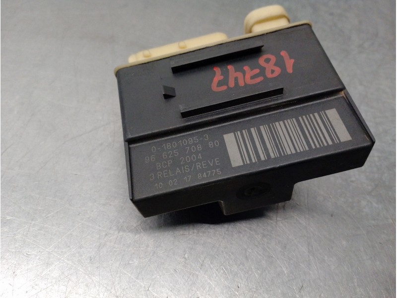 Recambio de caja precalentamiento para peugeot 5008 1.6 hdi fap cat (9hz / dv6ted4) referencia OEM IAM 9662570880  