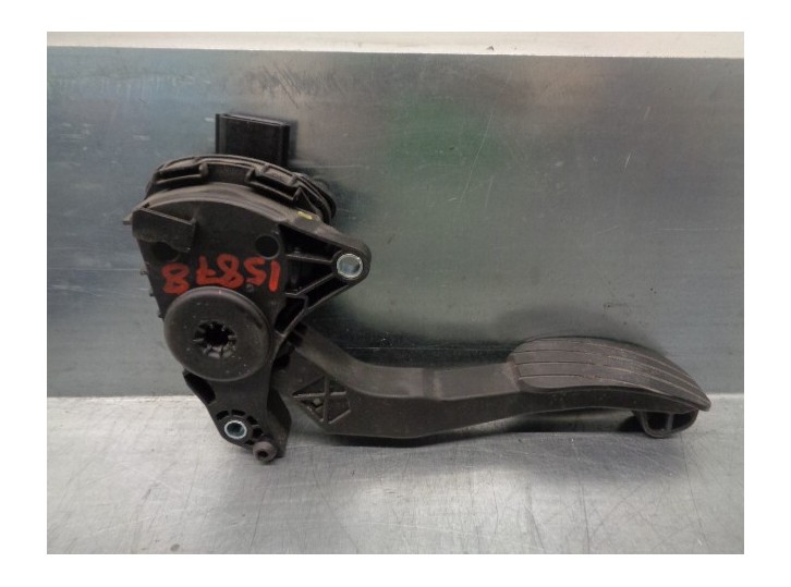 Recambio de potenciometro pedal para renault master iii furgón caja cerrada referencia OEM IAM 180101626R 6PV00997801 HELLA