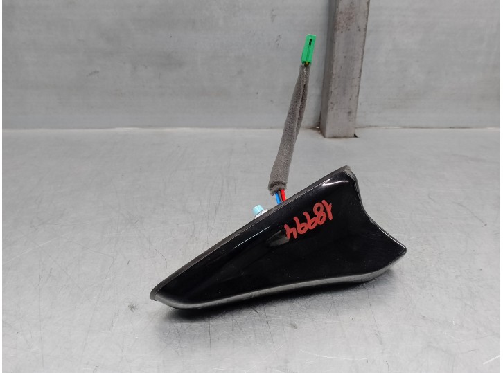 Replacement antenna for Hyundai Bayon OEM IAM reference 96210Q0100EB 