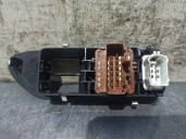 Replacement front left window regulator switch for Renault Vel Satis (BJ0) 3.0 V6 dCi Turbodiesel CAT OEM IAM reference 2650