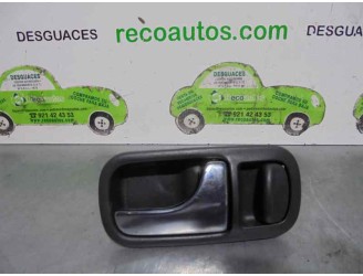 Replacement front right interior door handle for Nissan Terrano/Terrano II (R20) 3.0 TD CAT OEM IAM reference 809502X800 