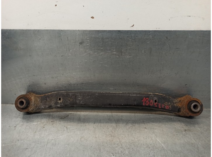 Recambio de brazo suspension superior trasero derecho para kia magentis 2.0 crdi referencia OEM IAM 551002G000  