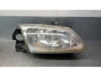 Recambio de faro derecho para nissan almera ii hatchback (n16) 2.2 di referencia OEM IAM 26010BN011 26010BN025 