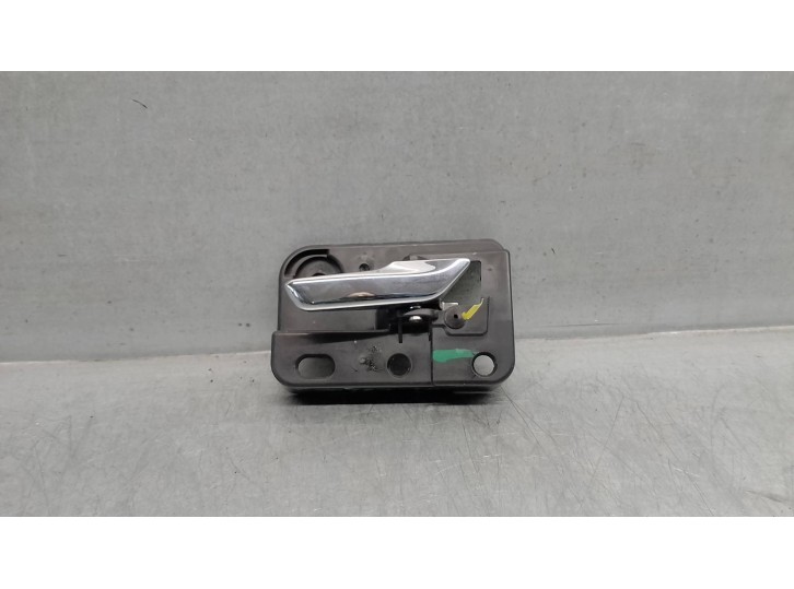 Recambio de maneta interior trasera derecha para dodge journey 2.0 16v crd cat referencia OEM IAM 68043746AA 5 PUERTAS