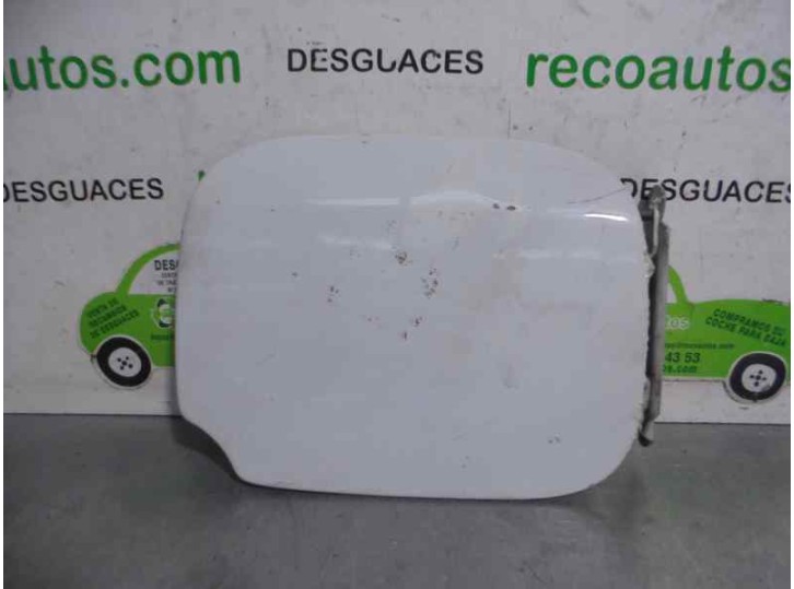 Replacement fuel filler flap for Dacia Sandero II 1.5 dCi Diesel OEM IAM reference 