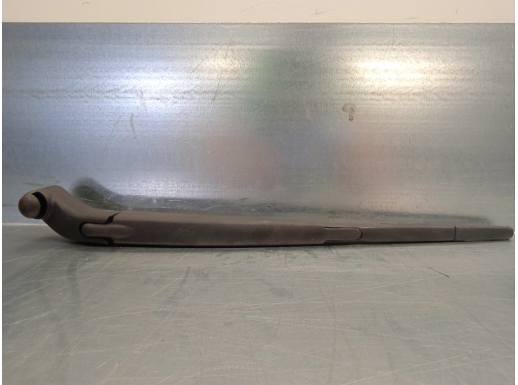 Recambio de brazo limpia trasero para ford transit courier ambiente referencia OEM IAM 1840430 2120596